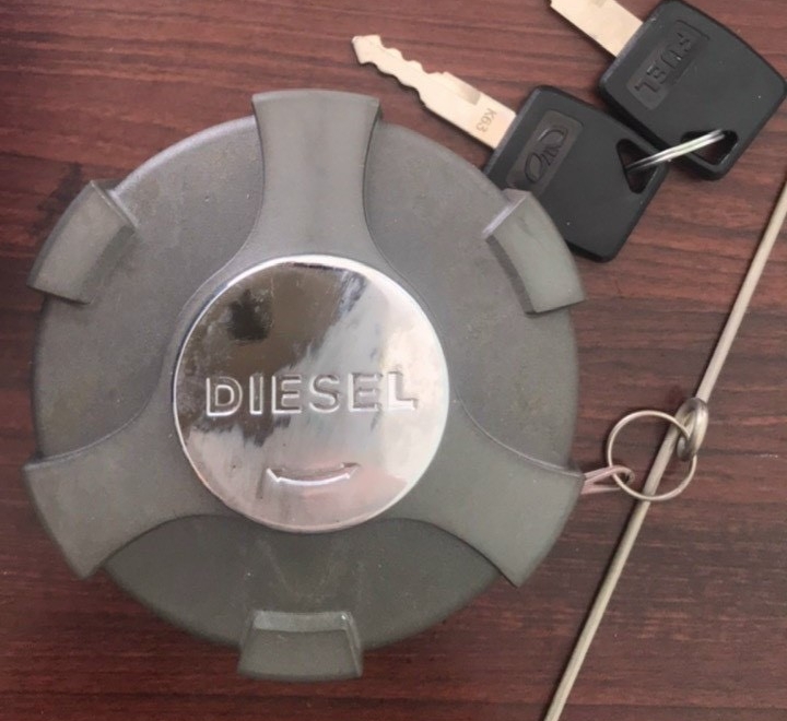 NẮP THÙNG DẦU DW NOVUS